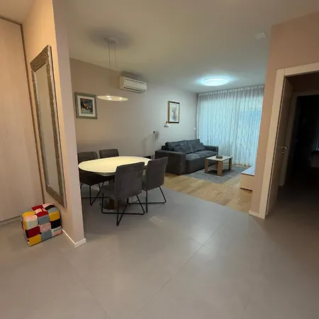 Faye Apartment
